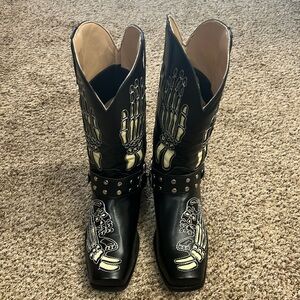 Women’s western boots size 40 or US 9.5 New